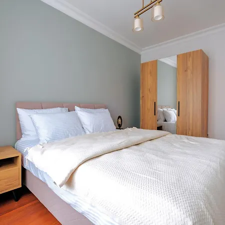 Flat W Balcony 8 Min To Kadikoy Square