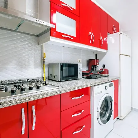 Flat W Balcony 8 Min To Kadikoy Square *